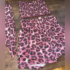 NWOT Zenana Pink and Black Leopard Woman’s 3 pc Shorts Set